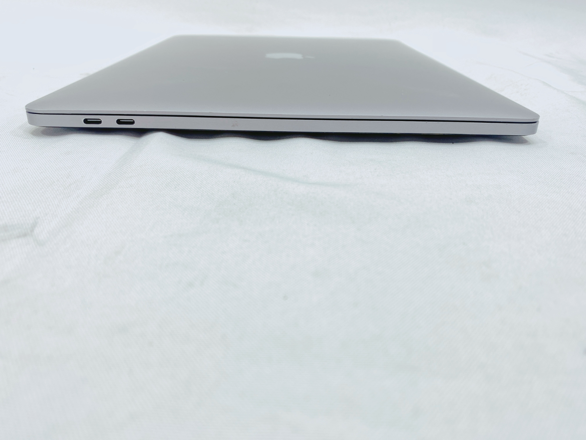 Apple MacBook Pro A1990 15 Core i9 32GB 1TB Gray | READ