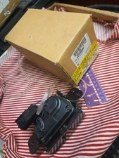 For 2007-2014 Chevy Tahoe GMC Yukon Tailgate Trunk Hatch Door Lock Actuator Nos