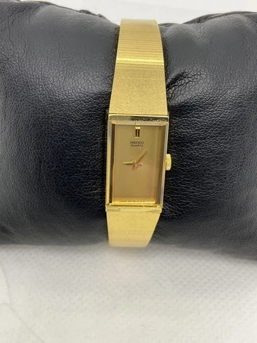 Vintage Seiko Quartz Wrist Watch (parts/repair)