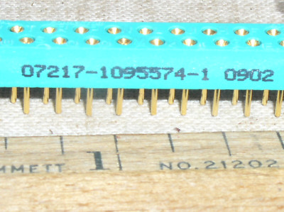 1 AIR ELECTRO INC 07217-1095574-1 NOS 22 GOLD PIN POS POSITION PCB CONNECTOR USA