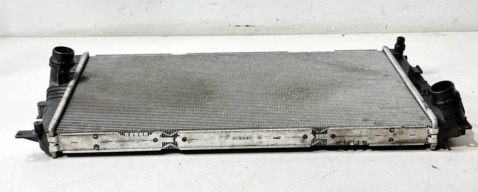 2014-2016 BMW 328D XDRIVE 2.0L - Radiator 7600523 - Image 2 of 4