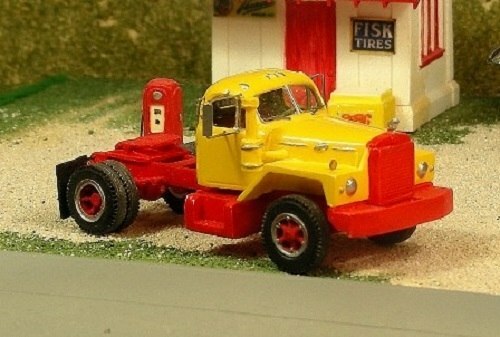 HO 1:87 Sylvan V-288 - 1956-66 Mack B-81 Single Axle Tractor KIT - Picture 1 of 1