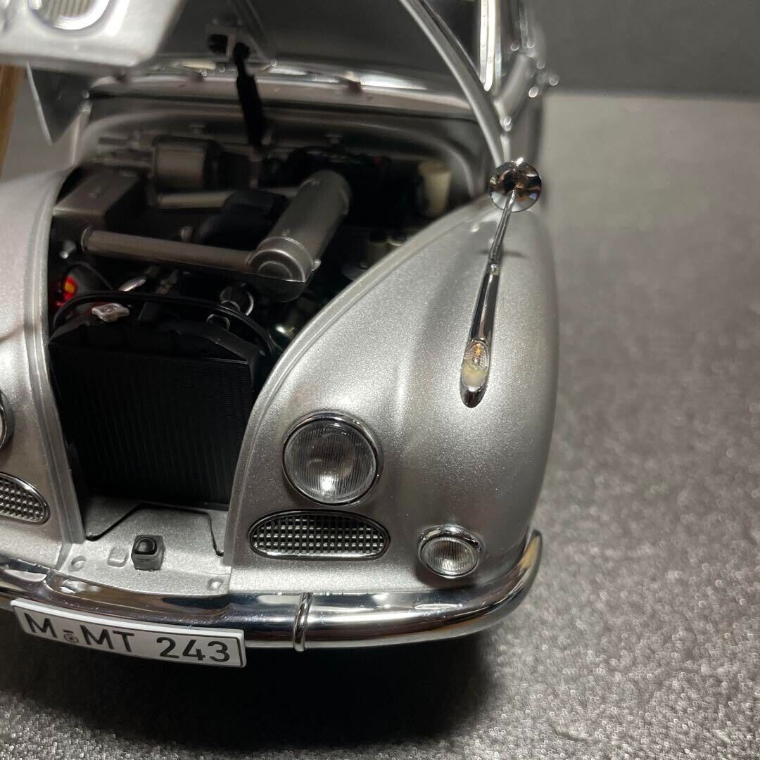 1/18 AUTOart BMW 502 Silver Without Box FromJapan Model Car 1/18 AUTOart BMW 502 Silver Without Box FromJapan Model Car