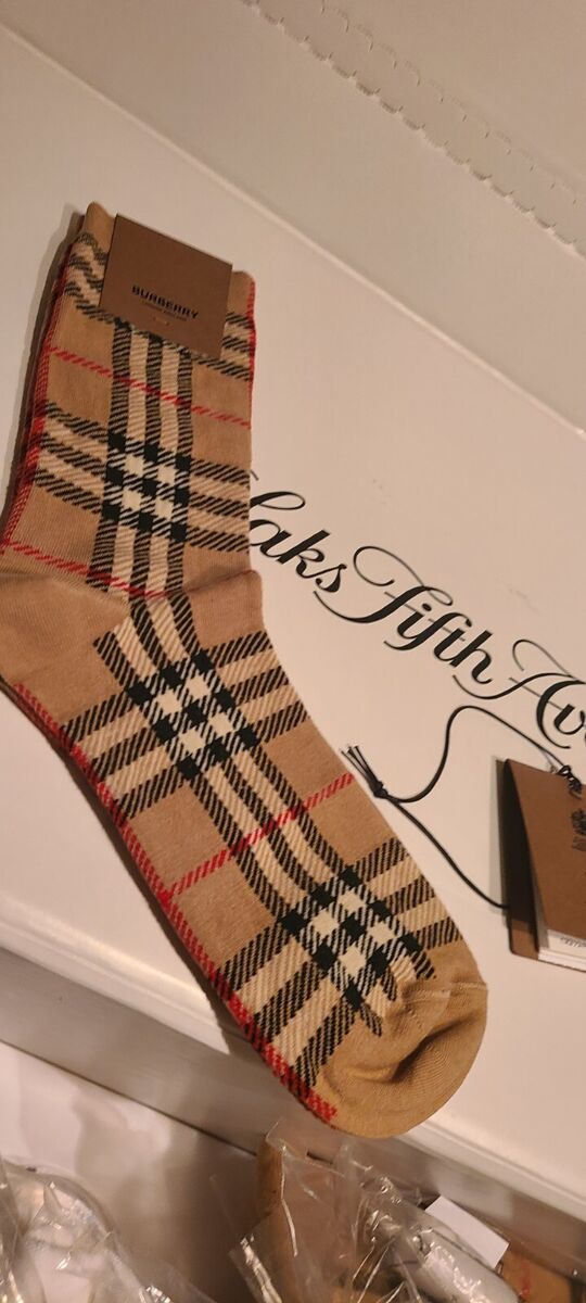 New Burberry Men's Signature Logo Socks - New with Tags New Burberry Men's Signature Logo Socks - New with Tags
