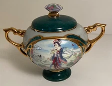 Ardleigh Elliott "Li Wan" Porcelain Music Box – Beauties of the Red Mansion
