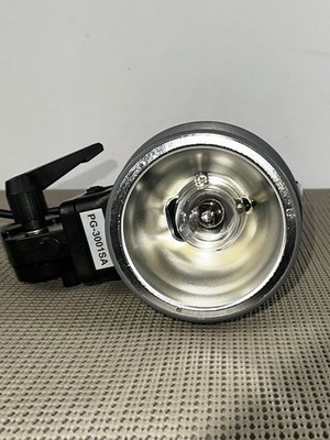 MEDALight Model PG3001-ML AC 100-120V Studio/Photography Lighting.