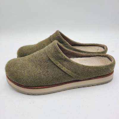 B29 MERRELL Hut Moc Wool Slippers Women Size 10 Olive Fleece Lined Clog J001029
