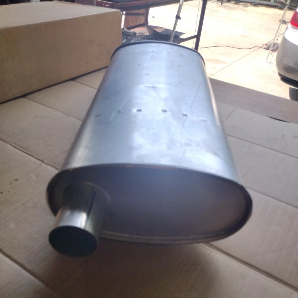 Exhaust Muffler-SoundFX Direct Fit Walker 18944 Fits 02-07 Jeep Liberty Foto 3 de 4