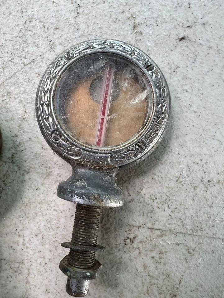 Tapa de radiador y cubierta de mango envolvente Boyce Motómetro Ford vintage Foto 2 de 2