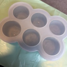 Baby Bullet Silicone 6 Compartment Freezer Storage Tray with Lid - Clean