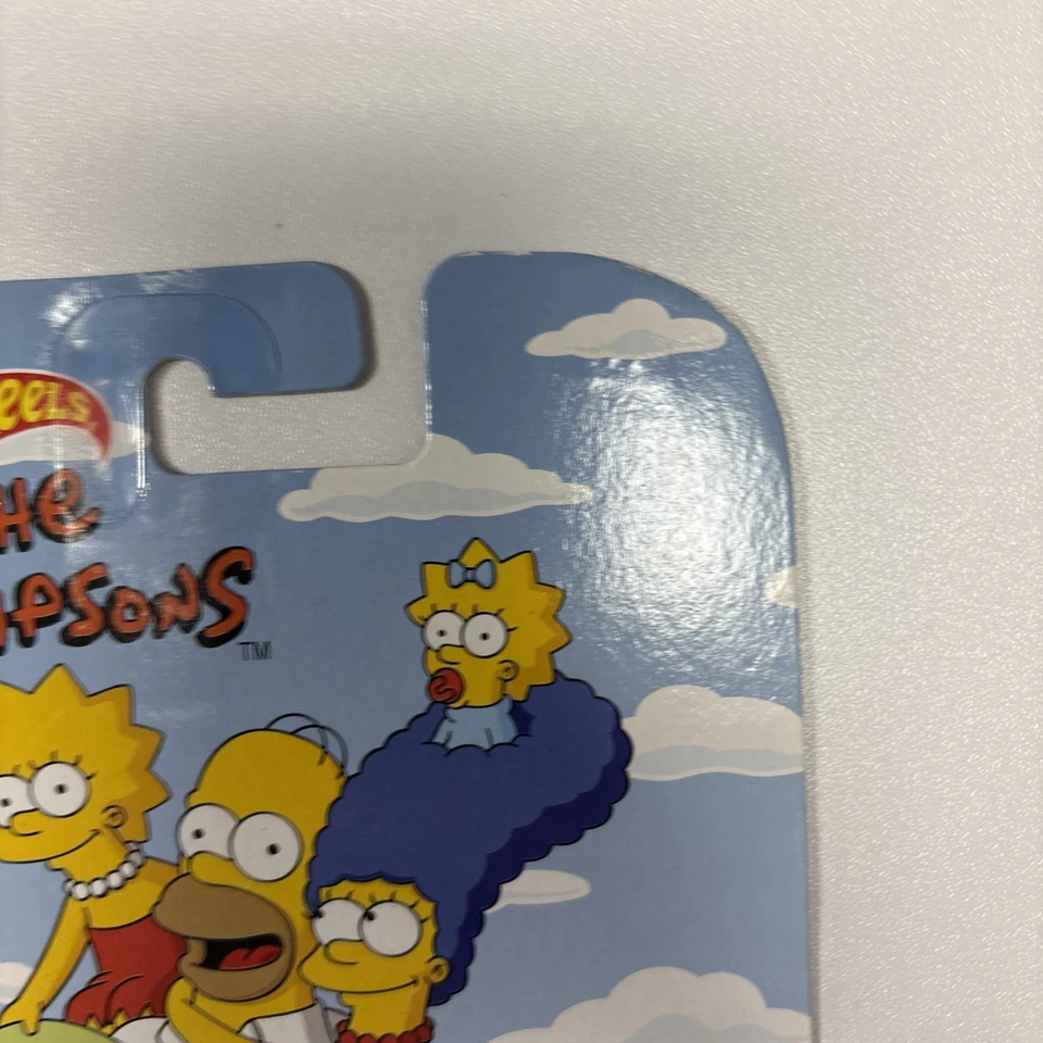 NIP 2017 Mattel Hot Wheels The Simpsons The Simpsons Family Car - Image 4 of 4