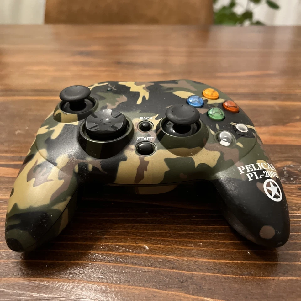 Xbox Pelican Blade Pl-2000 Wireless Controller Camo No Dongle Turns On For Parts - Image 2 of 4