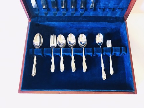 Vintage Rogers Bros 1847 Heritage 40 Piece Silverplate Flatware Set&Case Antique - Picture 3 of 12