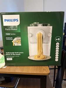 Philips 7000 Series HR2660 Automatic Electric Pasta Maker with Dies & Easy Clean