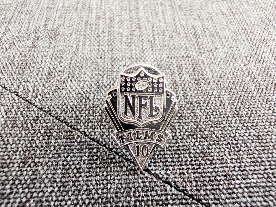 Pin de 10 películas de plata esterlina de la NFL Foto 2 de 4