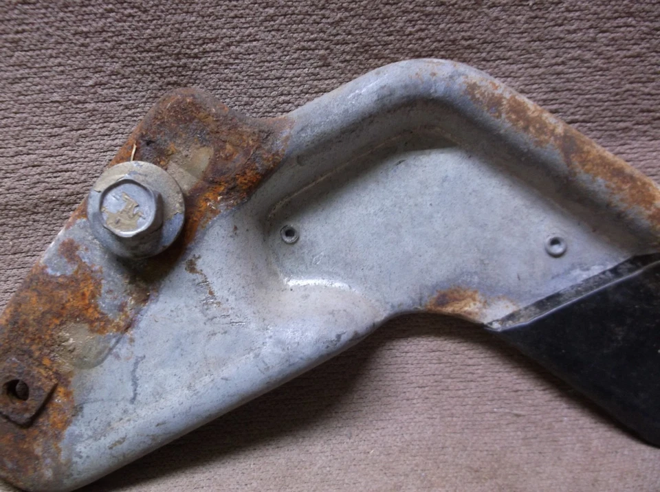 1969 1970 MERMERCURY COUGAR FORD MUSTANG ЛЕВАЯ ДВЕРЬ СТЕКЛО ЗАДНИЙ СТОПОР КРОНШТЕЙН БОСС XR7 - Изображение 3 из 4