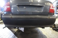 Stossfänger / Stosssstange Hinten Skoda Octavia 1.8 T 1U Farbe Grau-met 9900