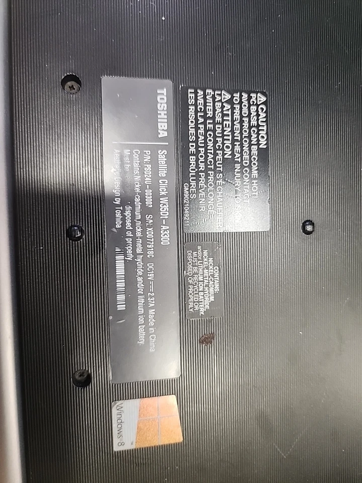 Toshiba Satellite Laptop For PARTS - Image 3 of 4