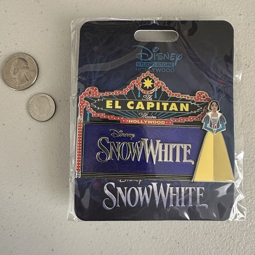 Prendedor Disney DSSH Blancanieves Carpa El Capitán Acción en Vivo LE 400 Nueva Tarjeta Sellada - Imagen 6 de 7