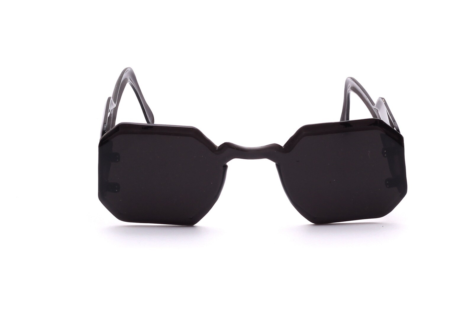 Винтажный целлулоид Sonnenbrille от Schwarz Seitenschutz 1920-х годов выпуска, созданный в новой Зеландии.