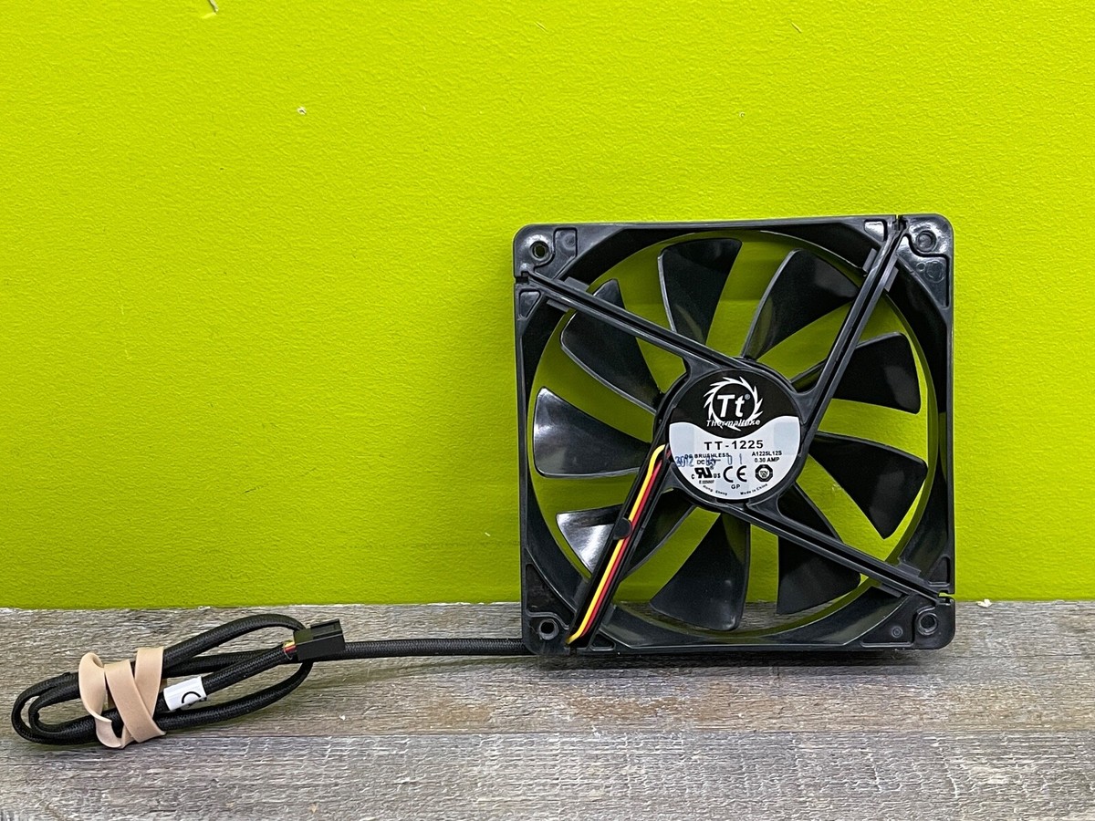 Thermaltake TT-1225 ファン 10個セット ThermaltakeThermaltake Pure12 Thermaltake