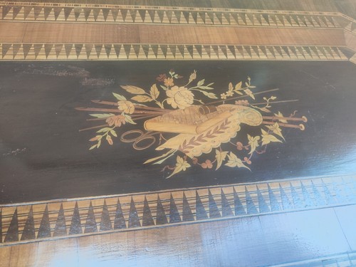 Grande Tavolo a ribalta intarsiato Rolo - Foto 9 di 12
