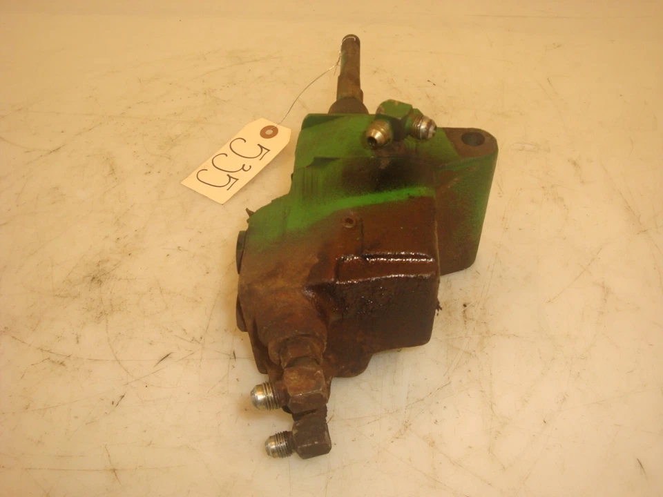 1981 John Deere 4840 Tractor Brake Valve Assembly - Image 4 of 4