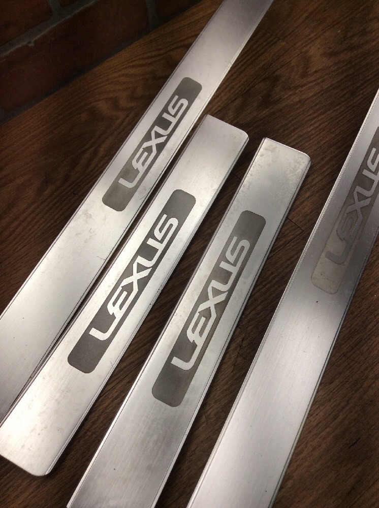 0611 LEXUS GS300 DOOR SILL SCUFF PLATE LEXUS BRAND OEM CHROME FINISH