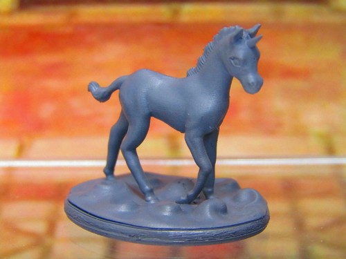 Baby Uncicorn Pony Monster Companion miniature modello stampato in 3D 28/32 mm - Foto 1 di 5