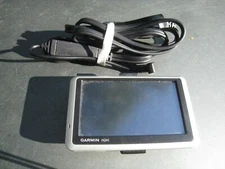 Garmin NUVI 1350 Automotive Mountable GPS unit w/ car charger NEEDS UPGRADE