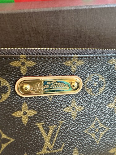 Louis Vuitton Milla Pochette Monogram Canvas MM - Bild 19 von 22