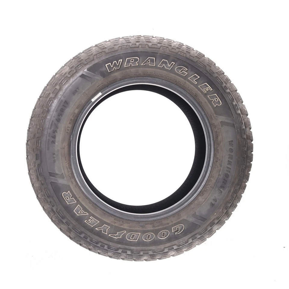 Goodyear Wrangler Workhorse AT 112T 265/65R17 usado - 7/32 Foto 4 de 4