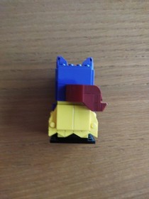 LEGO Brickheadz #41586 Batgirl DC Comics No Box With Instructions Complete Set N