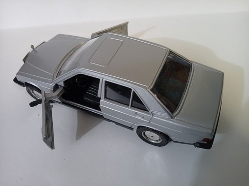 MERCEDES 190 E Polistil 1/24 - Foto 3 di 4