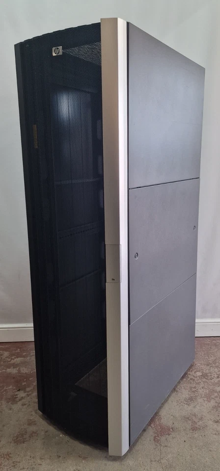 HP 10642 G2 42U Server Rack Cabinet Enclosure With Front + Rear Doors And Sides - Image 2 of 4
