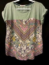 Jolt Women's XL Top Green Purple Floral Polyester Rayon