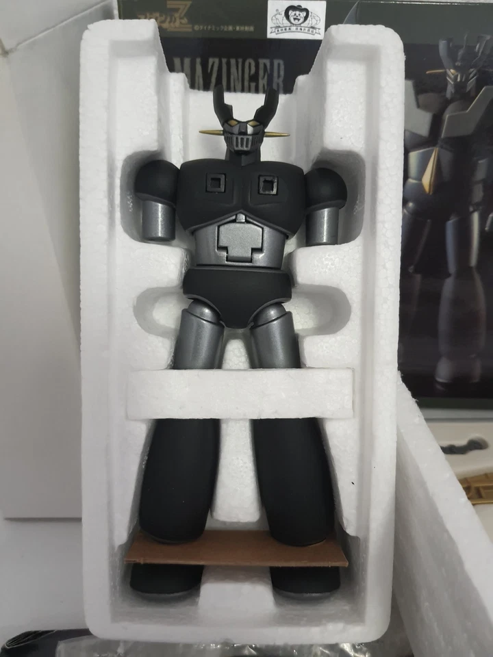 BANDAI SOUL OF CHOGOKIN GX-01B MAZINGA Z BLACK - Immagine 2 di 4