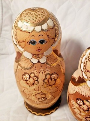 russian nesting dolls vintage