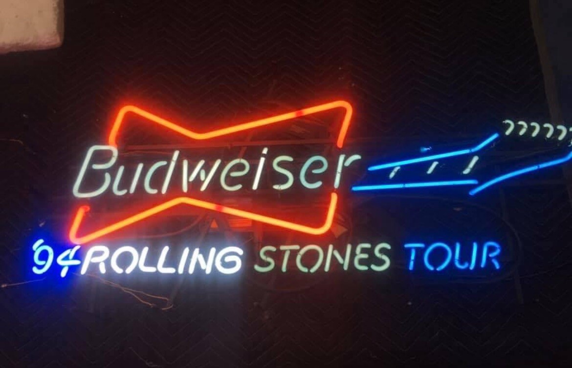 Rolling Stones Vintage Voodoo Lounge Budweiser Neon Light Rolling Stones Vintage Voodoo Lounge Budweiser Neon Light