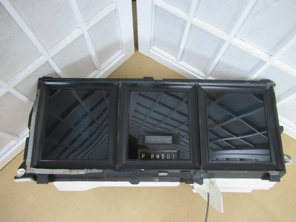 Спидометр приборный цифровой для приборной панели 81-89 Lincoln Town Car от оригинального производителя - Изображение 2 из 4