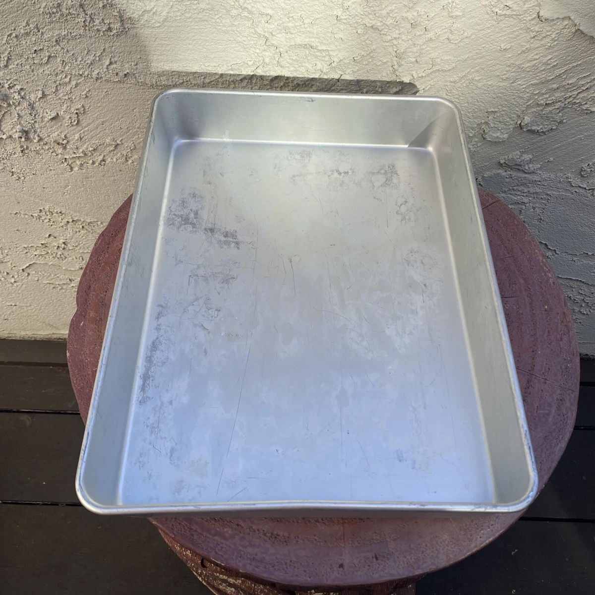 Aluminum clearance cake pan