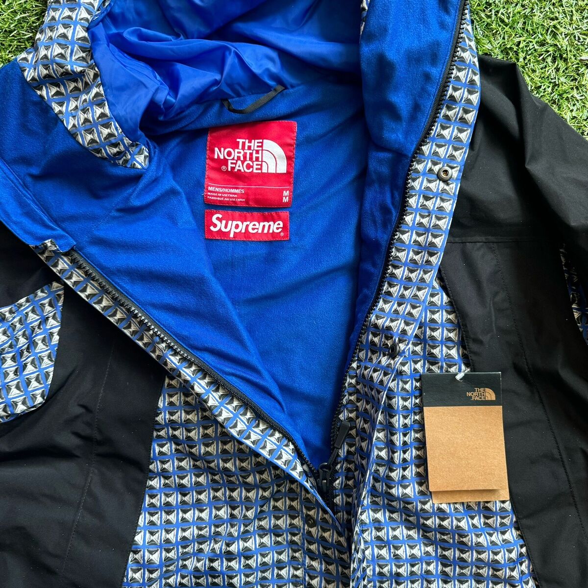 Supreme The North Face Studded Mountain Light Jacket M | eBay Supreme The North Face Studded Mountain Light Jacket M | eBay