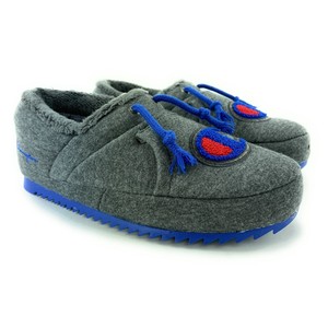 champion university slippers grey