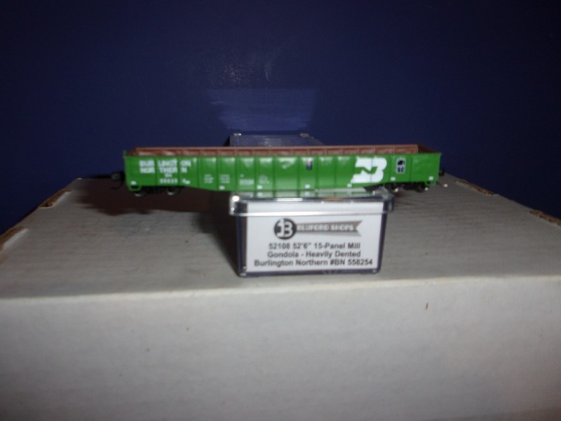 N SCALE BLUFORD SHOPS 52108 BN/558254 52' GONDOLA. HEAVILY DENTED
