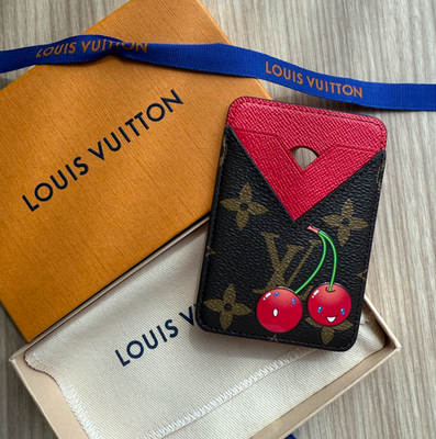 Louis Vuitton x Takashi Murakami Cherry Card holder Magnet M14562