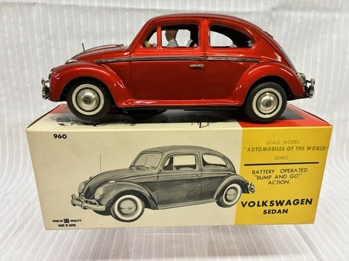 MINT Vintage 1960s Bandai Volkswagen 960 Tin Battery Beetle Bug w/ Original Box