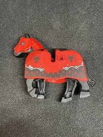 LEGO Horse Armored Red Barding From Set 70402 Gatehouse Raid Black Dragon Heads