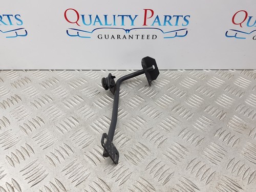 MERCEDES E CLASS BONNET LOCK SUPPORT BRACKET W213 2018 A2138980000