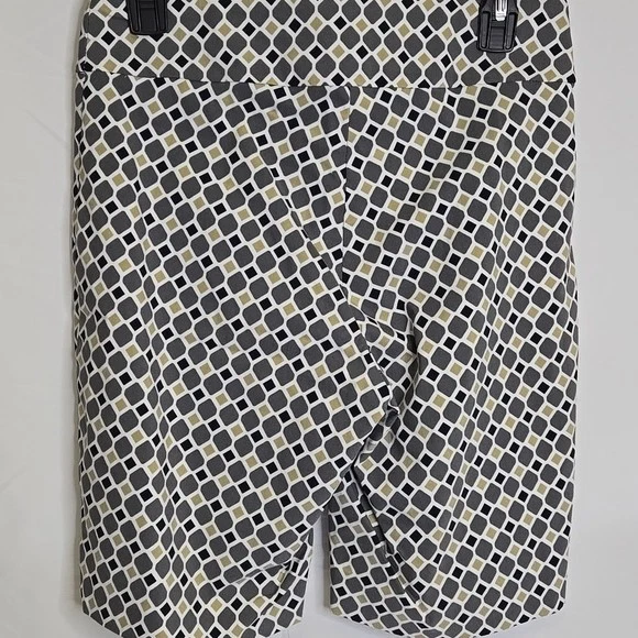 Bermudas elásticas de tiro medio Krazy Larry, patrón a cuadros, talla 6 para mujer Foto 2 de 4