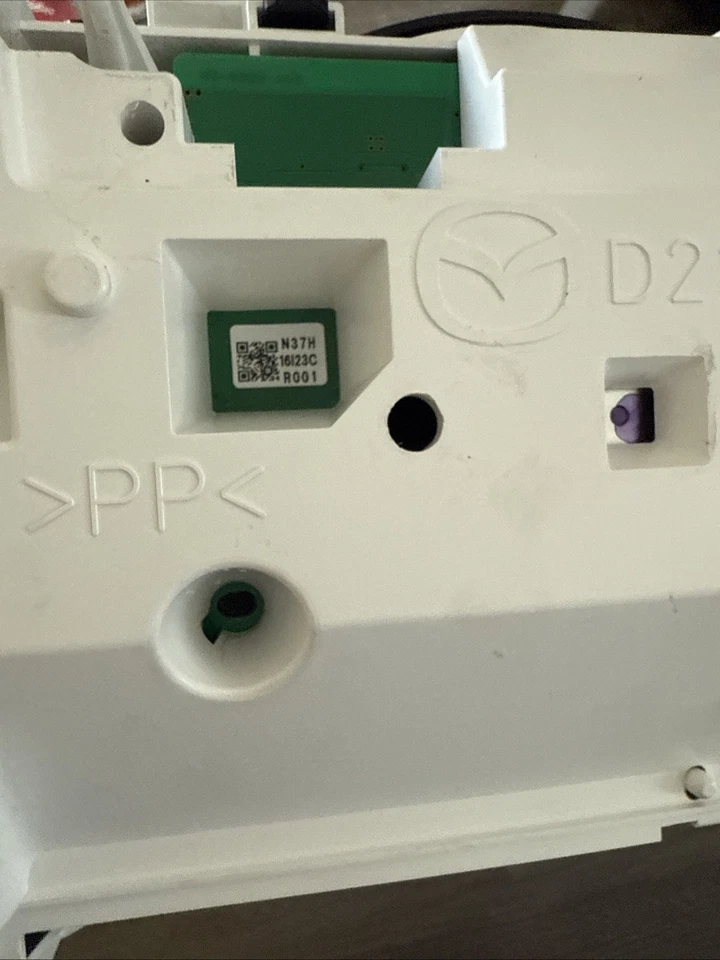 Mazda CX-3 2017-2018 velocímetro KPH cuadro instrumental D23C55430 OEM/36 Foto 3 de 4